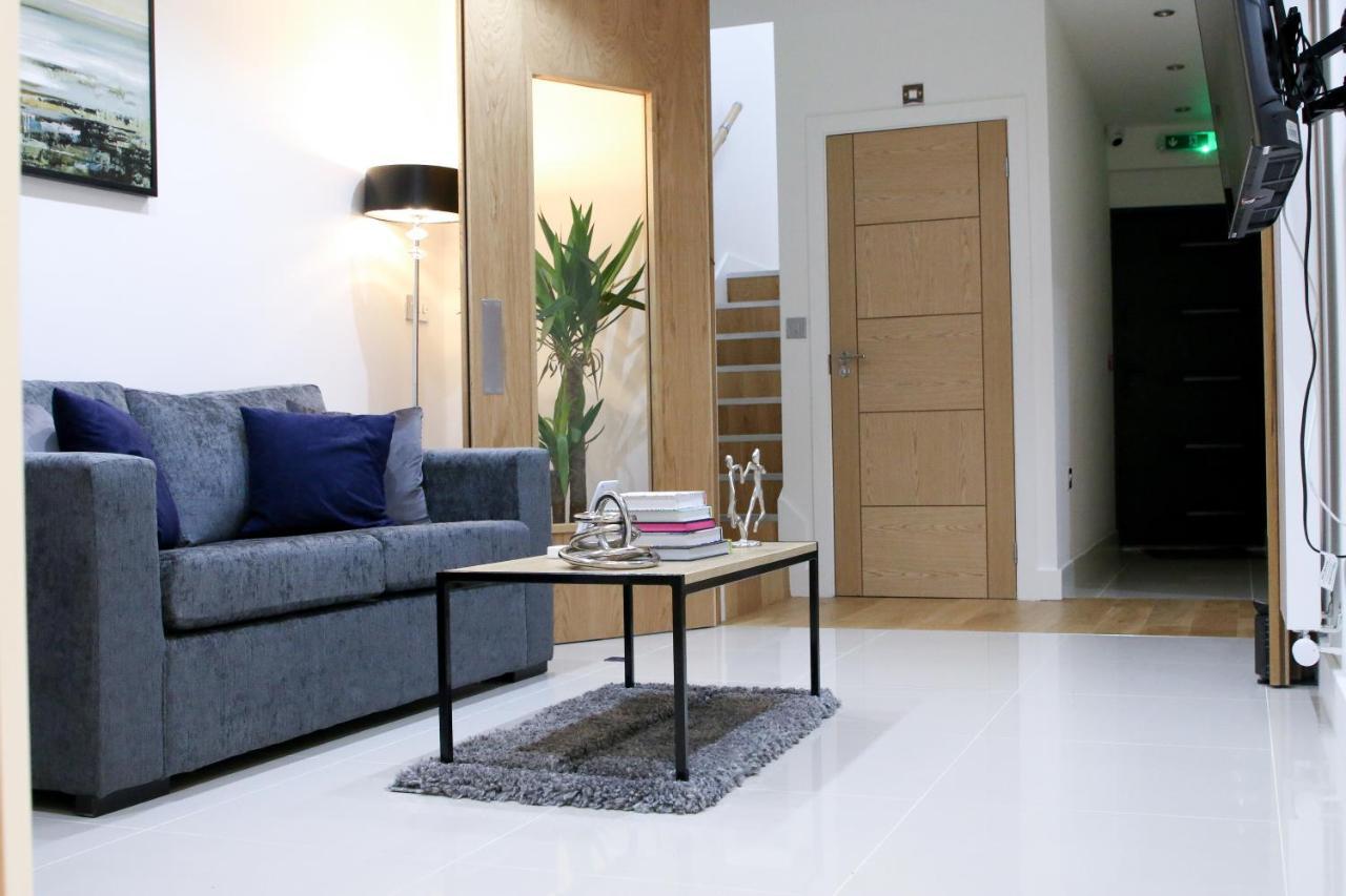Lovely Studio Apartment With Access For Wheel-Chairs In Sydenham 런던 외부 사진