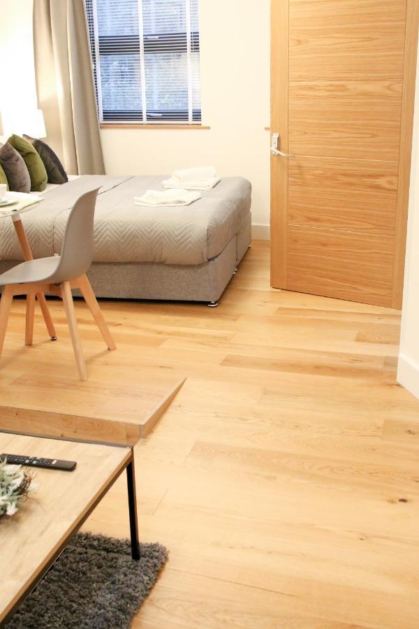 Lovely Studio Apartment With Access For Wheel-Chairs In Sydenham 런던 외부 사진